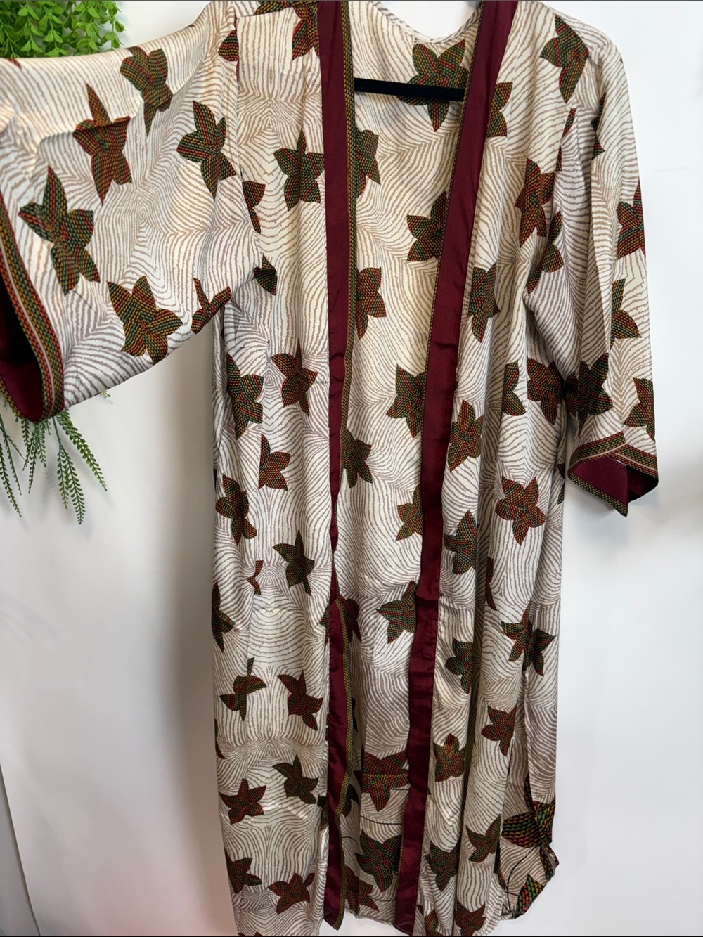 Source Unknown Cream Floral Kimono with Burgundy Trim